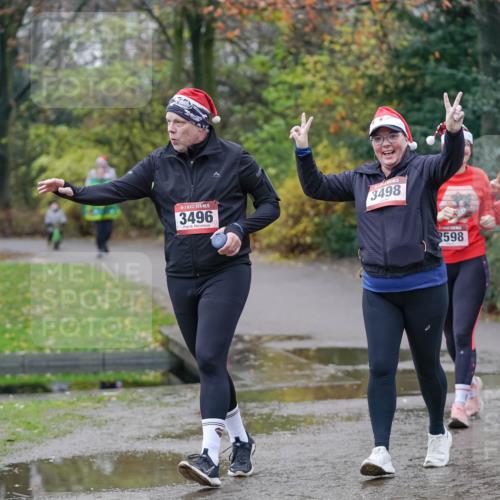 07.12.2025 - St. Pauli X-Mass-Run No. 15 Michael Burmester http://msf.ph/oto/9409178 07.12.2025 11:27:29 Laufen 15, 3496, 3498, 598, 2596, 2599 meine-sportfotos.de