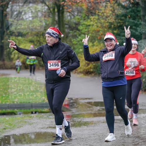 07.12.2025 - St. Pauli X-Mass-Run No. 15 Michael Burmester http://msf.ph/oto/9409181 07.12.2025 11:27:29 Laufen 15, 3496, 3498, 2598, 2599, 2596 meine-sportfotos.de