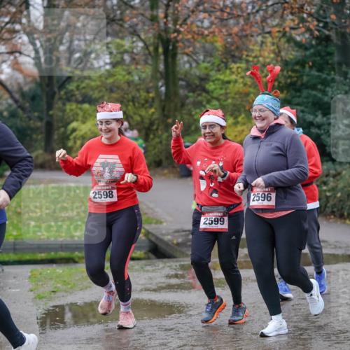 07.12.2025 - St. Pauli X-Mass-Run No. 15 Michael Burmester http://msf.ph/oto/9409192 07.12.2025 11:27:30 Laufen 3498, 2598, 15, 2599, 15, 2596 meine-sportfotos.de