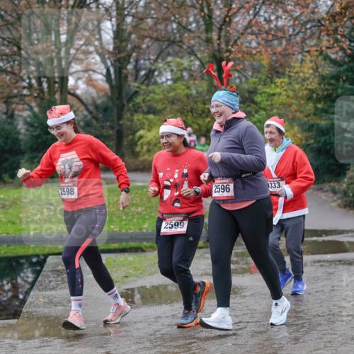 07.12.2025 - St. Pauli X-Mass-Run No. 15 Michael Burmester http://msf.ph/oto/9409210 07.12.2025 11:27:31 Laufen 2598, 2599, 2596, 1333 meine-sportfotos.de