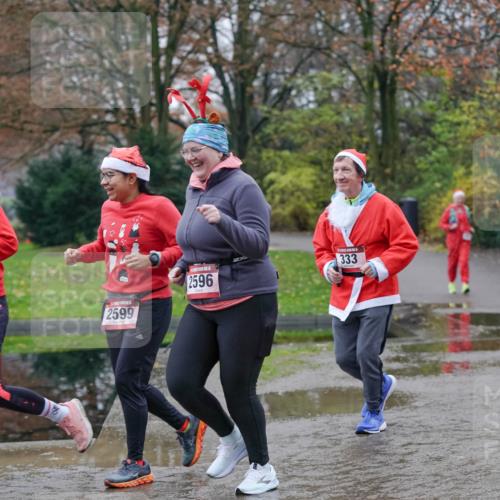 07.12.2025 - St. Pauli X-Mass-Run No. 15 Michael Burmester http://msf.ph/oto/9409216 07.12.2025 11:27:32 Laufen 2598, 2599, 2596, 333 meine-sportfotos.de