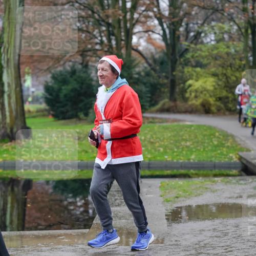 07.12.2025 - St. Pauli X-Mass-Run No. 15 Michael Burmester http://msf.ph/oto/9409222 07.12.2025 11:27:33 Laufen 5 meine-sportfotos.de