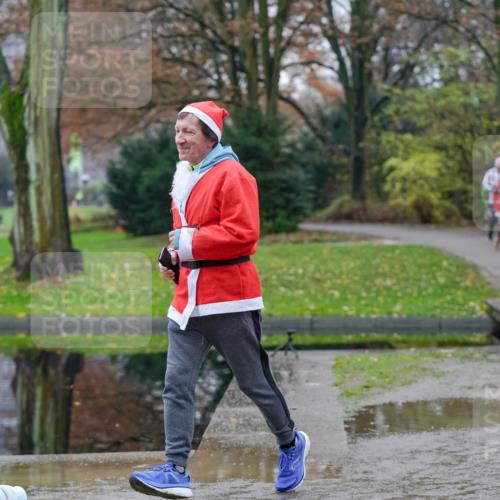 07.12.2025 - St. Pauli X-Mass-Run No. 15 Michael Burmester http://msf.ph/oto/9409225 07.12.2025 11:27:33 Laufen  meine-sportfotos.de