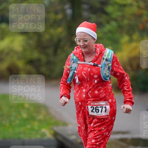 07.12.2025 - St. Pauli X-Mass-Run No. 15 Michael Burmester http://msf.ph/oto/9409252 07.12.2025 11:27:40 Laufen 5, 2671 meine-sportfotos.de
