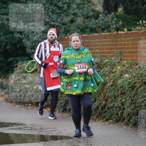 07.12.2025 - St. Pauli X-Mass-Run No. 15 Michael Burmester http://msf.ph/oto/9409255 07.12.2025 11:27:41 Laufen 3444, 222 meine-sportfotos.de