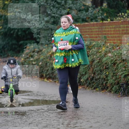 07.12.2025 - St. Pauli X-Mass-Run No. 15 Michael Burmester http://msf.ph/oto/9409261 07.12.2025 11:27:42 Laufen 3444 meine-sportfotos.de