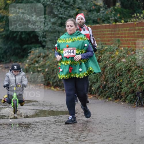 07.12.2025 - St. Pauli X-Mass-Run No. 15 Michael Burmester http://msf.ph/oto/9409263 07.12.2025 11:27:42 Laufen 3444 meine-sportfotos.de