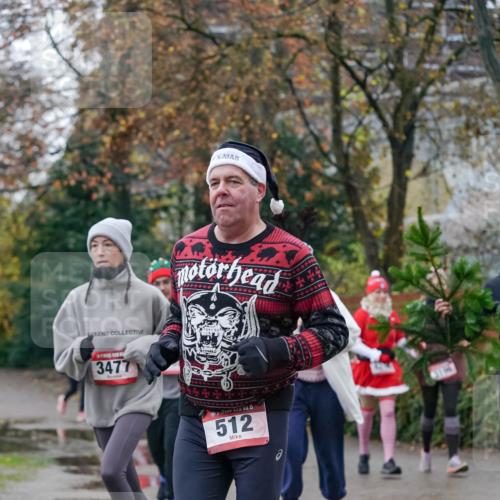 07.12.2025 - St. Pauli X-Mass-Run No. 15 Michael Burmester http://msf.ph/oto/9409265 07.12.2025 09:45:20 Laufen 3477, 15, 512, 3184 meine-sportfotos.de
