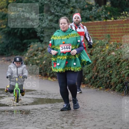 07.12.2025 - St. Pauli X-Mass-Run No. 15 Michael Burmester http://msf.ph/oto/9409266 07.12.2025 11:27:42 Laufen 5, 3444 meine-sportfotos.de