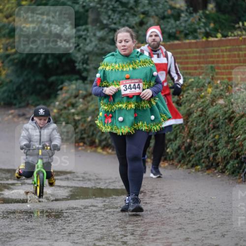 07.12.2025 - St. Pauli X-Mass-Run No. 15 Michael Burmester http://msf.ph/oto/9409269 07.12.2025 11:27:42 Laufen 3444 meine-sportfotos.de