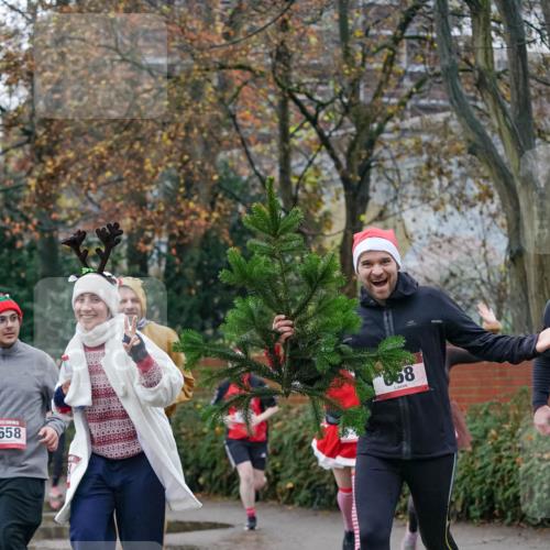 07.12.2025 - St. Pauli X-Mass-Run No. 15 Michael Burmester http://msf.ph/oto/9409271 07.12.2025 09:45:20 Laufen 658, 658 meine-sportfotos.de