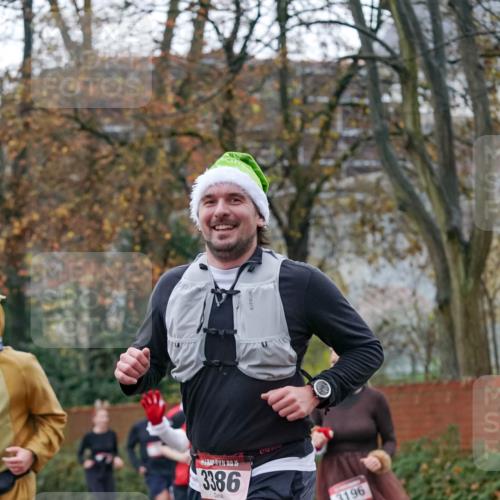 07.12.2025 - St. Pauli X-Mass-Run No. 15 Michael Burmester http://msf.ph/oto/9409279 07.12.2025 09:45:21 Laufen 15, 3386, 352, 3196 meine-sportfotos.de