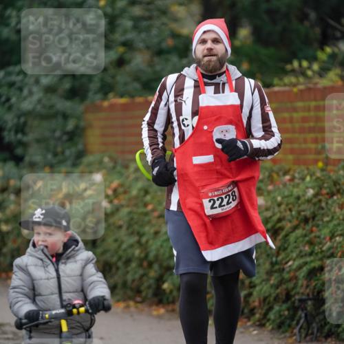 07.12.2025 - St. Pauli X-Mass-Run No. 15 Michael Burmester http://msf.ph/oto/9409290 07.12.2025 11:27:45 Laufen 2228 meine-sportfotos.de