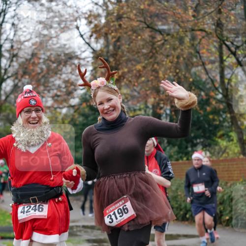 07.12.2025 - St. Pauli X-Mass-Run No. 15 Michael Burmester http://msf.ph/oto/9409297 07.12.2025 09:45:23 Laufen 4246, 9, 14, 3196 meine-sportfotos.de