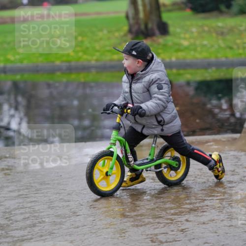 07.12.2025 - St. Pauli X-Mass-Run No. 15 Michael Burmester http://msf.ph/oto/9409314 07.12.2025 11:27:48 Laufen  meine-sportfotos.de