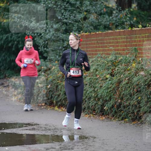07.12.2025 - St. Pauli X-Mass-Run No. 15 Michael Burmester http://msf.ph/oto/9409332 07.12.2025 11:27:56 Laufen 39, 409, 415, 413 meine-sportfotos.de