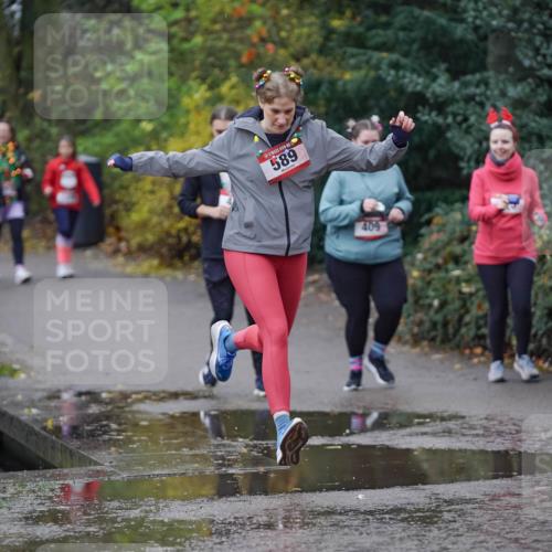 07.12.2025 - St. Pauli X-Mass-Run No. 15 Michael Burmester http://msf.ph/oto/9409335 07.12.2025 11:27:57 Laufen 589, 409, 413 meine-sportfotos.de