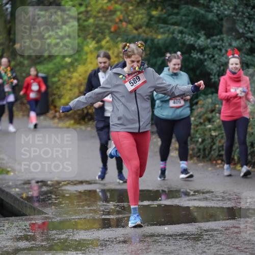 07.12.2025 - St. Pauli X-Mass-Run No. 15 Michael Burmester http://msf.ph/oto/9409338 07.12.2025 11:27:57 Laufen 15, 589, 2444, 409, 413 meine-sportfotos.de