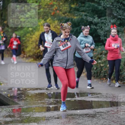 07.12.2025 - St. Pauli X-Mass-Run No. 15 Michael Burmester http://msf.ph/oto/9409341 07.12.2025 11:27:57 Laufen 419, 589, 13 meine-sportfotos.de