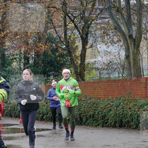 07.12.2025 - St. Pauli X-Mass-Run No. 15 Michael Burmester http://msf.ph/oto/9409345 07.12.2025 09:45:29 Laufen 72, 1291 meine-sportfotos.de