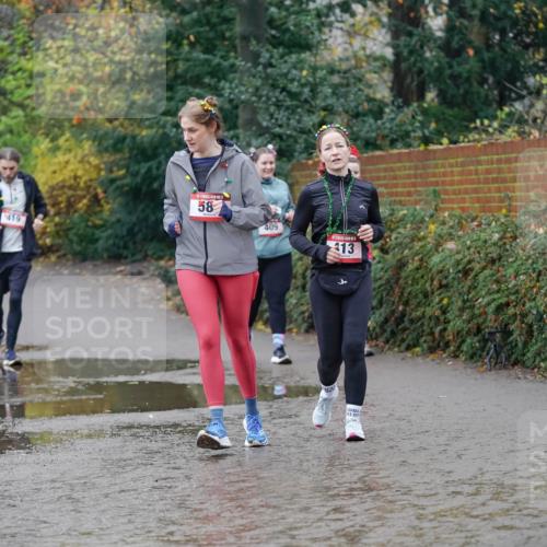 07.12.2025 - St. Pauli X-Mass-Run No. 15 Michael Burmester http://msf.ph/oto/9409347 07.12.2025 11:27:58 Laufen 58, 419, 409, 13 meine-sportfotos.de