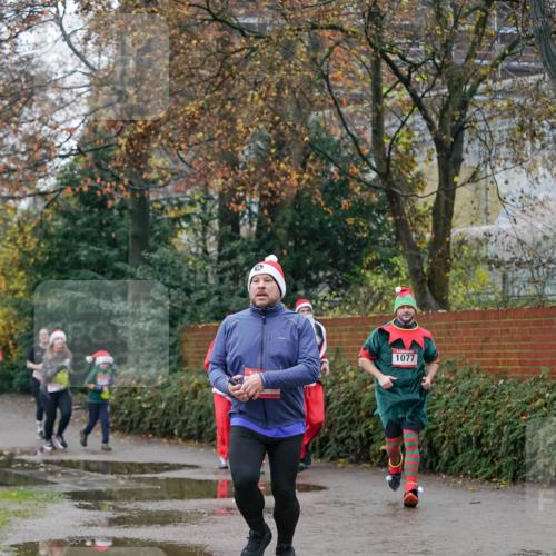 07.12.2025 - St. Pauli X-Mass-Run No. 15 Michael Burmester http://msf.ph/oto/9409375 07.12.2025 09:45:31 Laufen 1077 meine-sportfotos.de