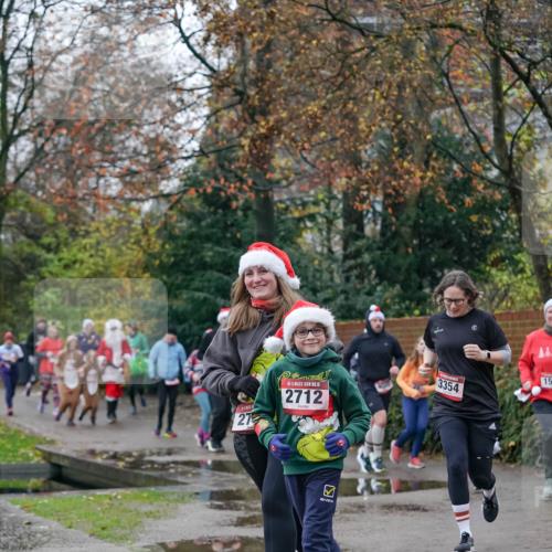 07.12.2025 - St. Pauli X-Mass-Run No. 15 Michael Burmester http://msf.ph/oto/9409442 07.12.2025 09:45:39 Laufen 27, 15, 2712, 3354, 15 meine-sportfotos.de