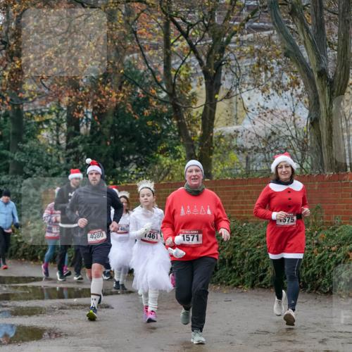 07.12.2025 - St. Pauli X-Mass-Run No. 15 Michael Burmester http://msf.ph/oto/9409457 07.12.2025 09:45:41 Laufen 4080, 1461, 15, 1571, 575 meine-sportfotos.de