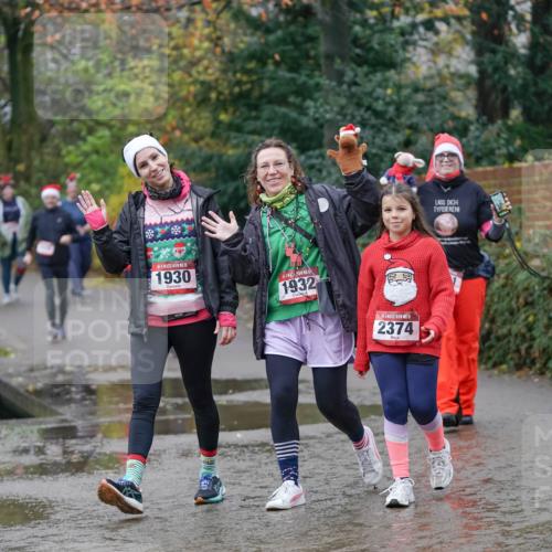 07.12.2025 - St. Pauli X-Mass-Run No. 15 Michael Burmester http://msf.ph/oto/9409459 07.12.2025 11:28:13 Laufen 15, 1930, 1932, 15, 2374 meine-sportfotos.de