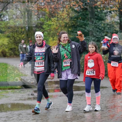 07.12.2025 - St. Pauli X-Mass-Run No. 15 Michael Burmester http://msf.ph/oto/9409465 07.12.2025 11:28:13 Laufen 5, 1930, 1937, 2374, 3021 meine-sportfotos.de