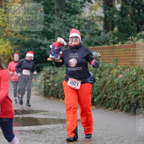 07.12.2025 - St. Pauli X-Mass-Run No. 15 Michael Burmester http://msf.ph/oto/9409474 07.12.2025 11:28:14 Laufen 2374, 2626, 3021 meine-sportfotos.de
