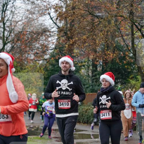 07.12.2025 - St. Pauli X-Mass-Run No. 15 Michael Burmester http://msf.ph/oto/9409517 07.12.2025 09:45:47 Laufen 183, 4354, 3410, 15, 3411, 148 meine-sportfotos.de