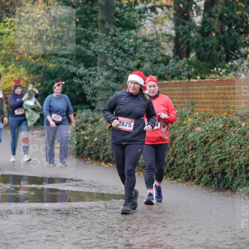07.12.2025 - St. Pauli X-Mass-Run No. 15 Michael Burmester http://msf.ph/oto/9409530 07.12.2025 11:28:19 Laufen 2825 meine-sportfotos.de