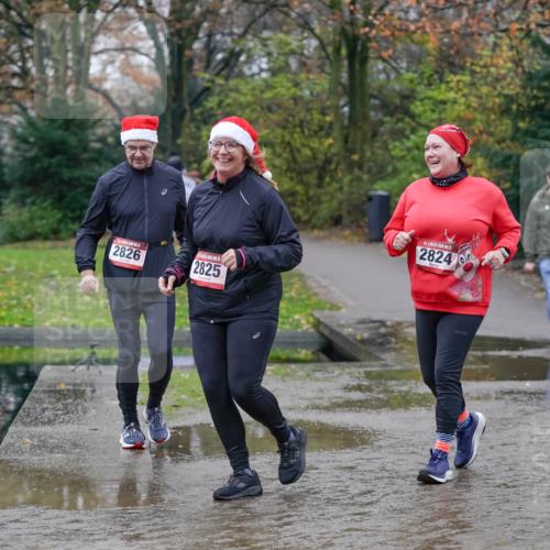 07.12.2025 - St. Pauli X-Mass-Run No. 15 Michael Burmester http://msf.ph/oto/9409545 07.12.2025 11:28:22 Laufen 2826, 2825, 5, 2824 meine-sportfotos.de