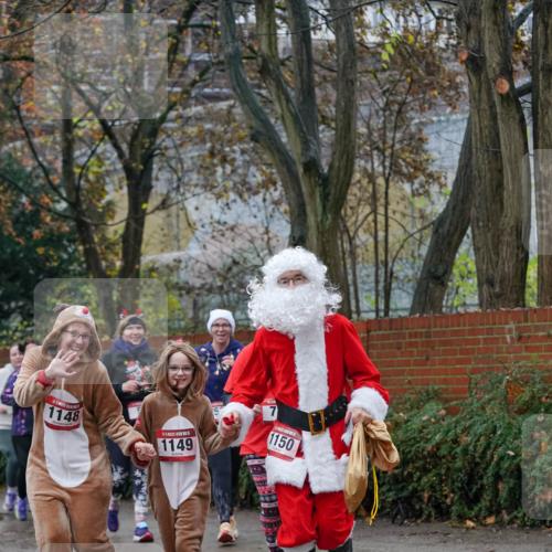 07.12.2025 - St. Pauli X-Mass-Run No. 15 Michael Burmester http://msf.ph/oto/9409549 07.12.2025 09:45:50 Laufen 1148, 1149, 44, 7, 1150 meine-sportfotos.de