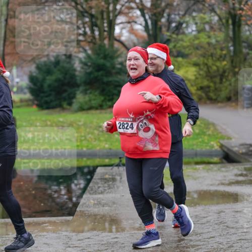 07.12.2025 - St. Pauli X-Mass-Run No. 15 Michael Burmester http://msf.ph/oto/9409557 07.12.2025 11:28:23 Laufen 25, 5, 2824 meine-sportfotos.de