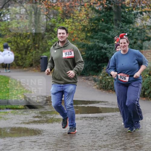 07.12.2025 - St. Pauli X-Mass-Run No. 15 Michael Burmester http://msf.ph/oto/9409572 07.12.2025 11:28:26 Laufen 933, 926 meine-sportfotos.de