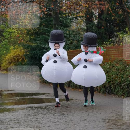07.12.2025 - St. Pauli X-Mass-Run No. 15 Michael Burmester http://msf.ph/oto/9409629 07.12.2025 11:28:39 Laufen  meine-sportfotos.de