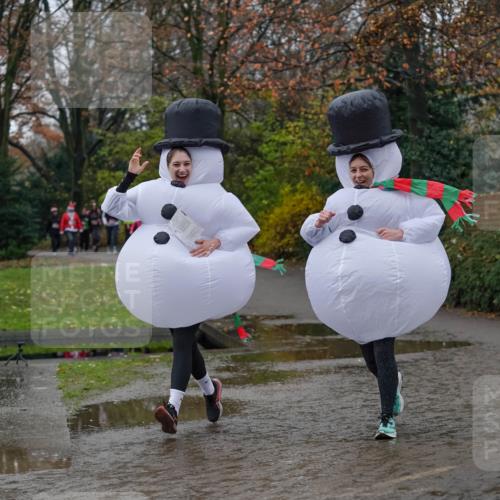 07.12.2025 - St. Pauli X-Mass-Run No. 15 Michael Burmester http://msf.ph/oto/9409647 07.12.2025 11:28:40 Laufen  meine-sportfotos.de