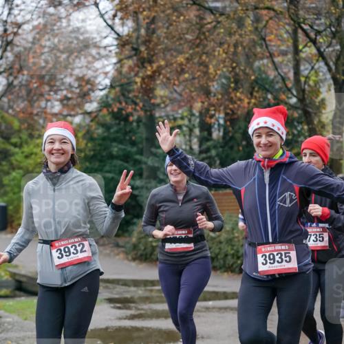 07.12.2025 - St. Pauli X-Mass-Run No. 15 Michael Burmester http://msf.ph/oto/9409651 07.12.2025 09:46:01 Laufen 3932, 15, 3935, 15, 735 meine-sportfotos.de