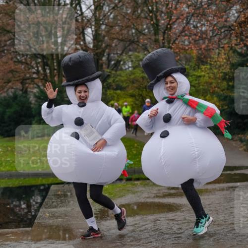 07.12.2025 - St. Pauli X-Mass-Run No. 15 Michael Burmester http://msf.ph/oto/9409656 07.12.2025 11:28:41 Laufen  meine-sportfotos.de