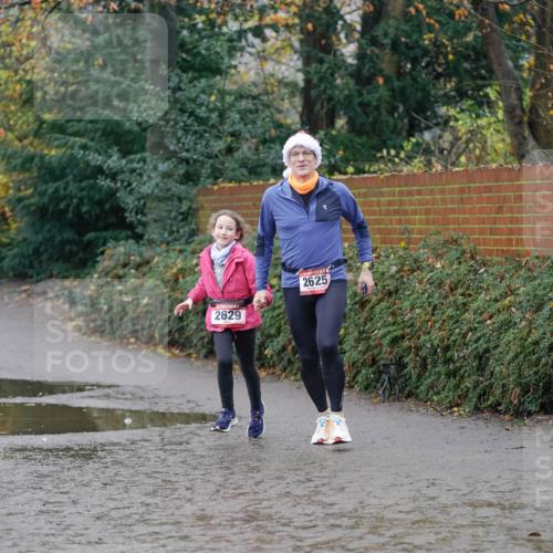 07.12.2025 - St. Pauli X-Mass-Run No. 15 Michael Burmester http://msf.ph/oto/9409679 07.12.2025 11:28:50 Laufen 2629, 2625 meine-sportfotos.de