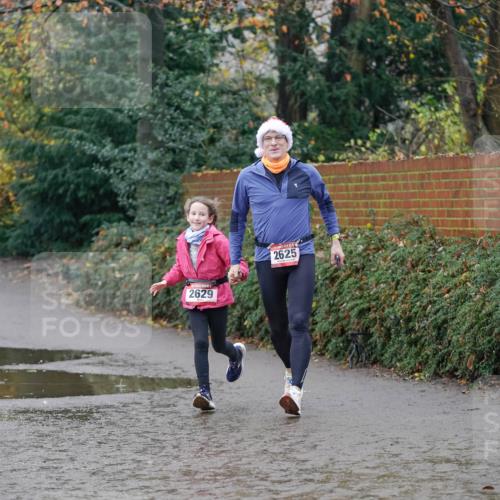 07.12.2025 - St. Pauli X-Mass-Run No. 15 Michael Burmester http://msf.ph/oto/9409682 07.12.2025 11:28:51 Laufen 2629, 2625 meine-sportfotos.de