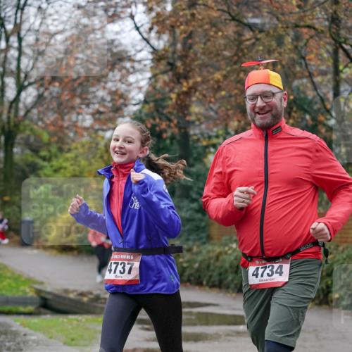 07.12.2025 - St. Pauli X-Mass-Run No. 15 Michael Burmester http://msf.ph/oto/9409690 07.12.2025 09:46:05 Laufen 15, 4737, 4734 meine-sportfotos.de