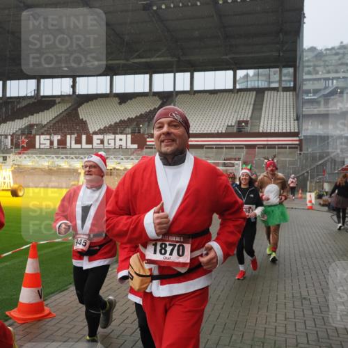 07.12.2025 - St. Pauli X-Mass-Run No. 15 Fabian Wolf http://msf.ph/oto/9409705 07.12.2025 11:09:36 Ziel 59, 66, 266, 330, 971, 1084, 1463, 1477, 1579, 1582, 1641, 1851, 1870, 1945, 1974, 2042, 3151, 4190, 4191 meine-sportfotos.de