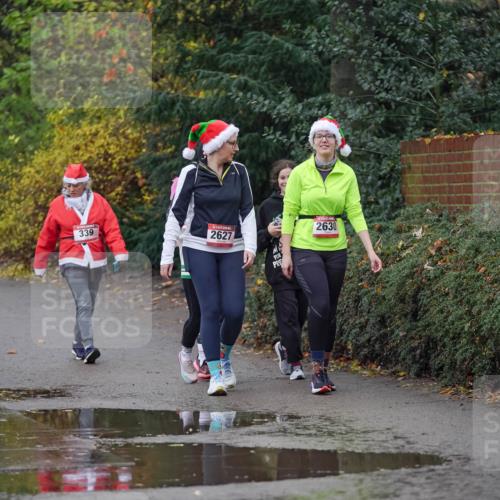 07.12.2025 - St. Pauli X-Mass-Run No. 15 Michael Burmester http://msf.ph/oto/9409712 07.12.2025 11:28:57 Laufen 345, 339, 2627, 2630 meine-sportfotos.de
