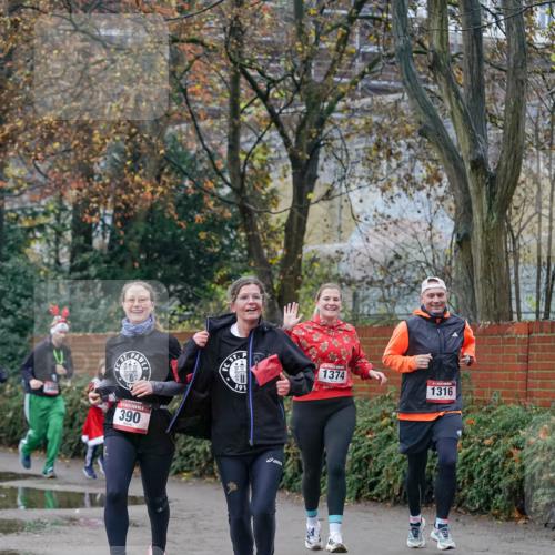 07.12.2025 - St. Pauli X-Mass-Run No. 15 Michael Burmester http://msf.ph/oto/9409713 07.12.2025 09:46:12 Laufen 390, 191, 1374, 1316 meine-sportfotos.de