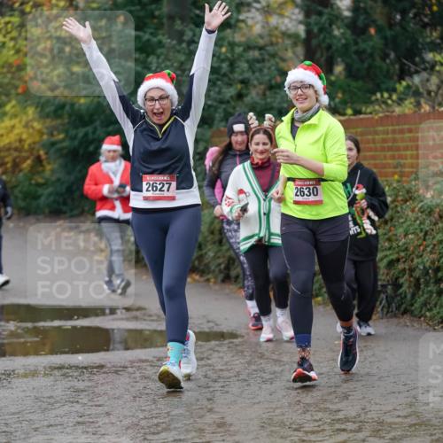 07.12.2025 - St. Pauli X-Mass-Run No. 15 Michael Burmester http://msf.ph/oto/9409727 07.12.2025 11:29:01 Laufen 2627, 5, 2630 meine-sportfotos.de