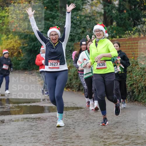 07.12.2025 - St. Pauli X-Mass-Run No. 15 Michael Burmester http://msf.ph/oto/9409730 07.12.2025 11:29:01 Laufen 15, 2627, 2630 meine-sportfotos.de