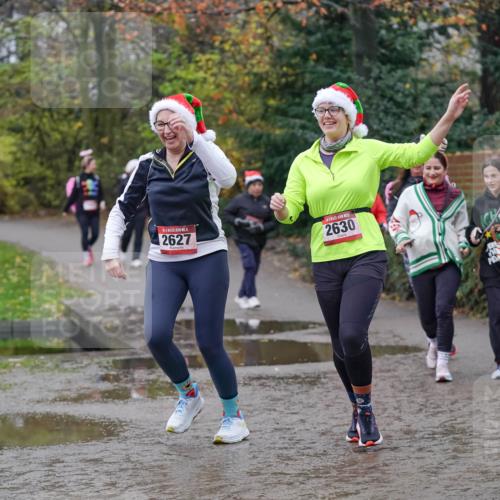 07.12.2025 - St. Pauli X-Mass-Run No. 15 Michael Burmester http://msf.ph/oto/9409733 07.12.2025 11:29:02 Laufen 15, 2627, 2630 meine-sportfotos.de